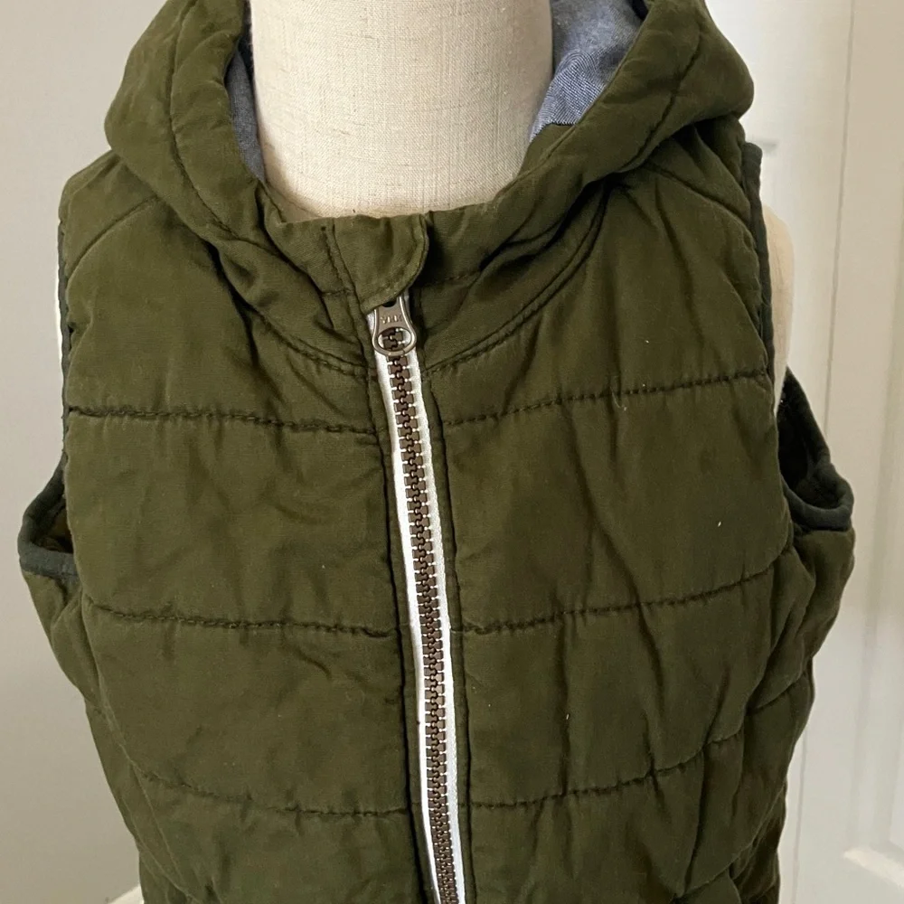 OLD NAVY Green Hooded Cotton quilt puff Vest for Toddler Boys | 5T